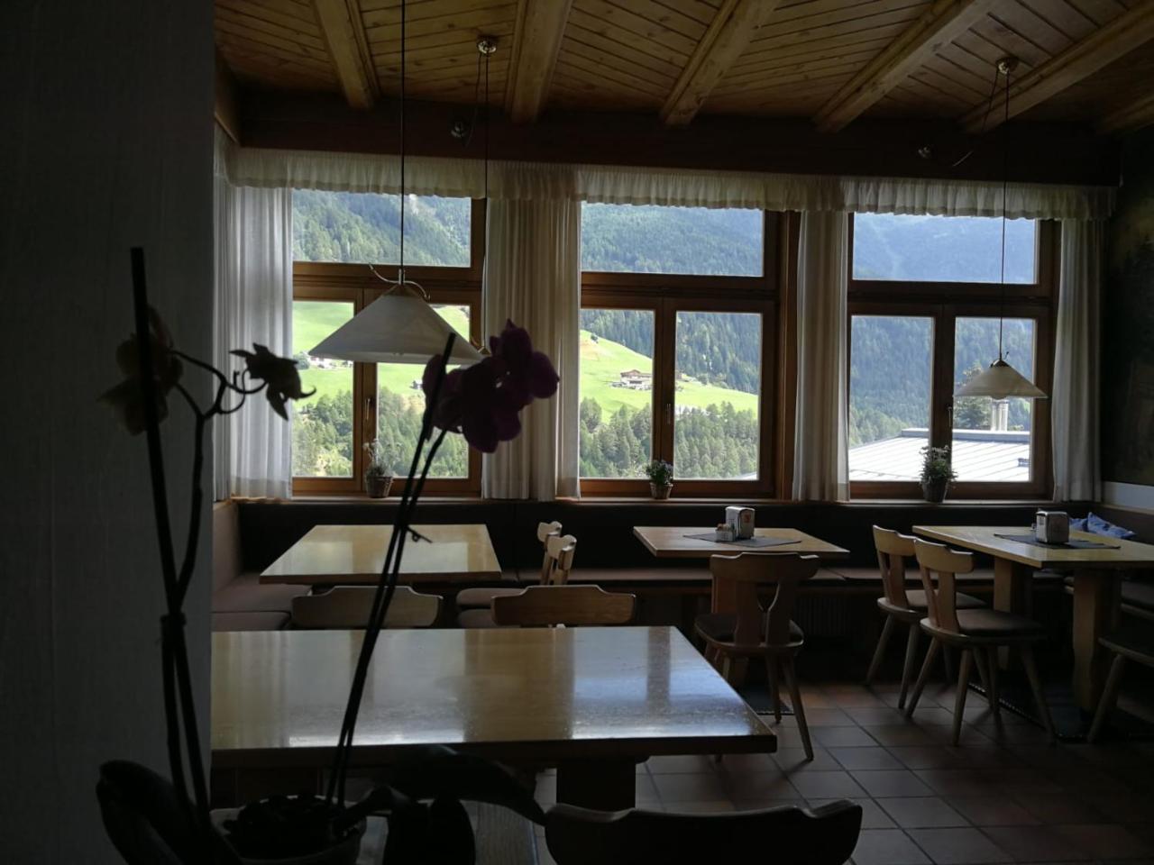 מלון מאלס ונוסטה Gasthaus Weisskugel מראה חיצוני תמונה